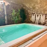Cueva Thalia - Luxury Cave With Heated Indoor Pool And Garden בית נופש *