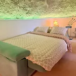 Cueva Thalia - Luxury Cave With Heated Indoor Pool And Garden בית נופש סן מיגל דה אבונה