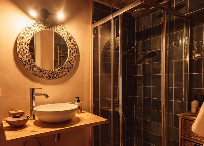 Cueva Thalia - Luxury Cave With Heated Indoor Pool And Garden * San Miguel de Abona
